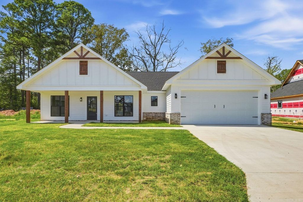 118 Riverstone Loop, Hot Springs, AR 71913