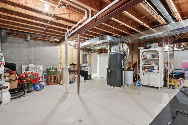 16885 Lake ROAD #A, Brookfield, WI 53005
