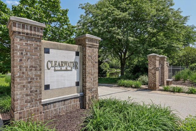 16885 Lake ROAD #A, Brookfield, WI 53005