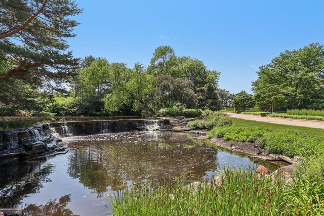 16885 Lake ROAD #A, Brookfield, WI 53005