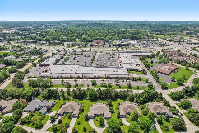 16885 Lake ROAD #A, Brookfield, WI 53005