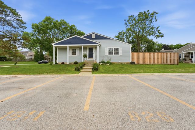 1811 Carlisle Court, Schaumburg, IL 60194