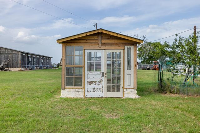 7344 N Fm 1291, Fayetteville, TX 78940
