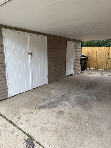 150 Algonquin Street, Park Forest, IL 60466