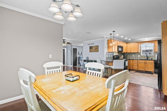 3904 PEACH TREE Drive, Springfield, IL 62711