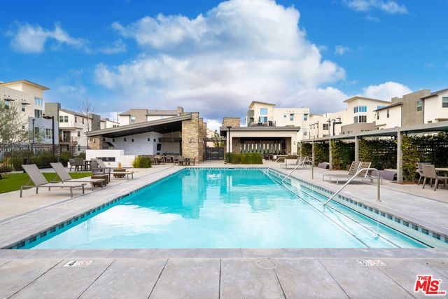 19547 Cardigan Drive, Northridge, CA 91324