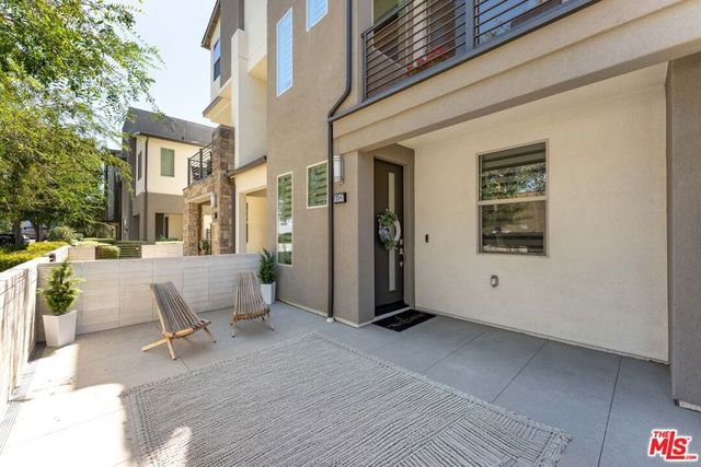 19547 Cardigan Drive, Northridge, CA 91324
