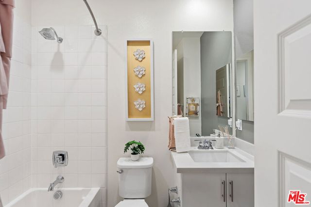 19547 Cardigan Drive, Northridge, CA 91324