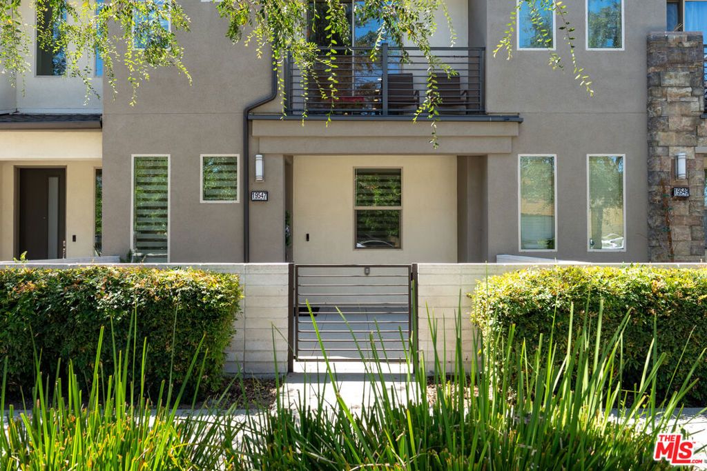 19547 Cardigan Drive, Northridge, CA 91324