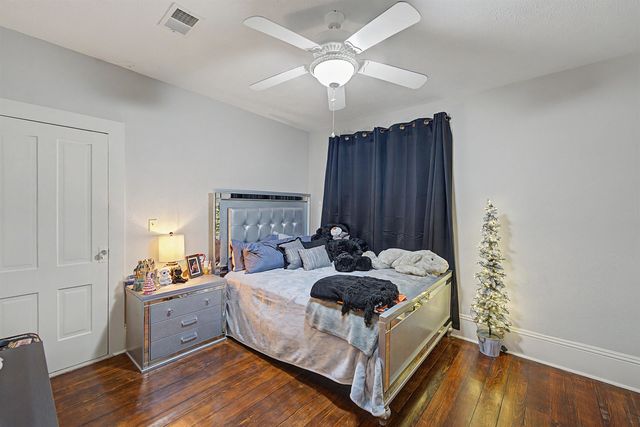 130 W Prescott Ave, Salina, KS 67401