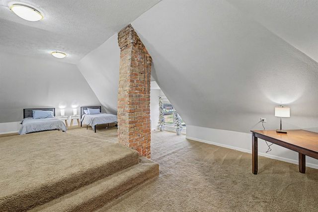 130 W Prescott Ave, Salina, KS 67401