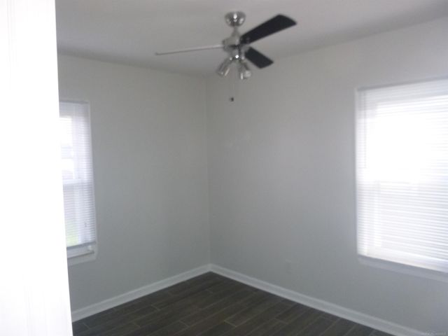 110 Manatee Avenue, Hazel Park, MI 48030