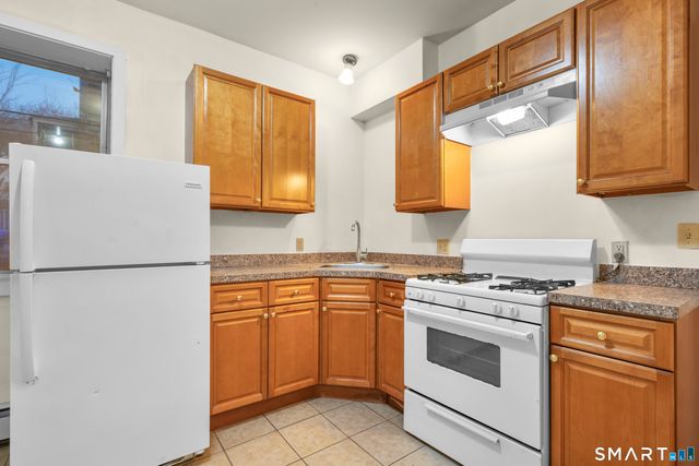 815 East Main Street, Waterbury, CT 06705