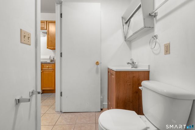 815 East Main Street, Waterbury, CT 06705