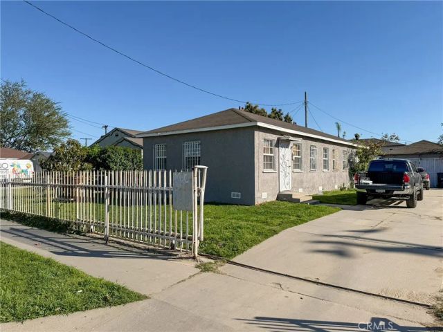 804 E Oaks, Compton, CA 90221