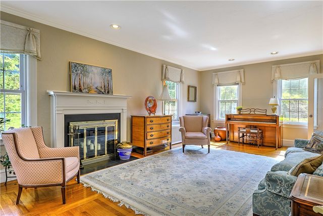 41 Stadium Road, Providence, RI 02906