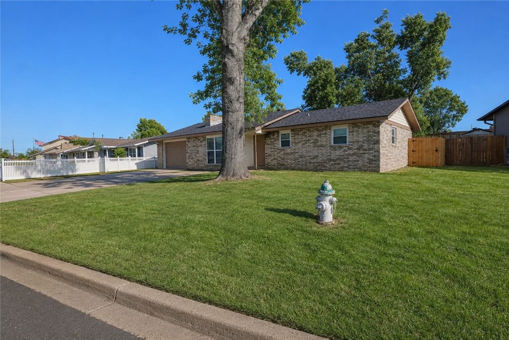 1312 Wood Street, Rogers, AR 72756