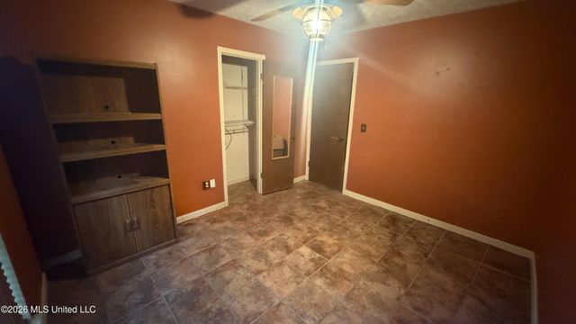 328 S Longmeadow Court, Ridgeland, MS 39157