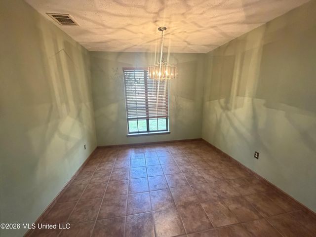 328 S Longmeadow Court, Ridgeland, MS 39157