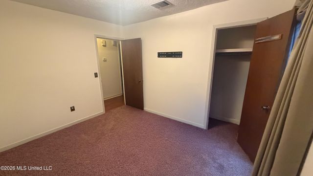328 S Longmeadow Court, Ridgeland, MS 39157