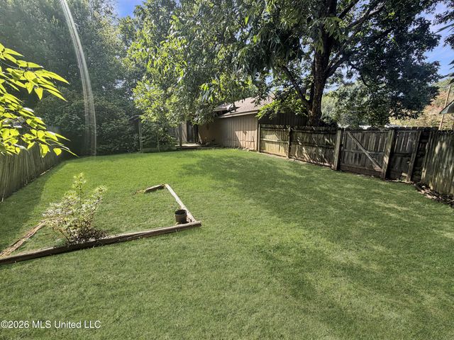 328 S Longmeadow Court, Ridgeland, MS 39157