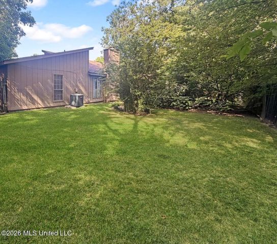 328 S Longmeadow Court, Ridgeland, MS 39157