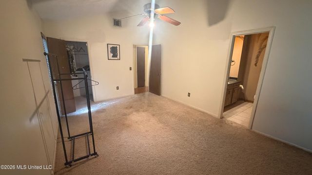 328 S Longmeadow Court, Ridgeland, MS 39157