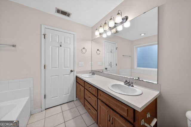 8042 Sonoma Pointe Drive, Columbus, GA 31909