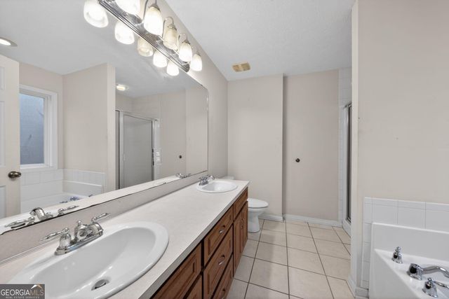 8042 Sonoma Pointe Drive, Columbus, GA 31909