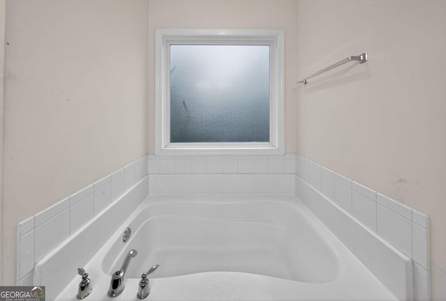 8042 Sonoma Pointe Drive, Columbus, GA 31909