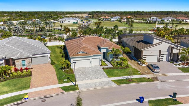 10722 Stellar Circle, Palm Beach Gardens, FL 33412