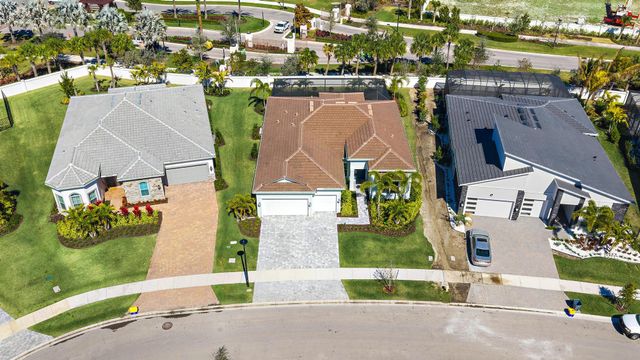 10722 Stellar Circle, Palm Beach Gardens, FL 33412