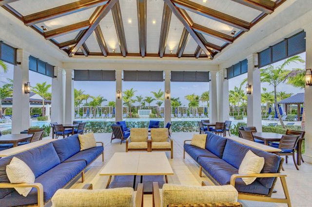 10722 Stellar Circle, Palm Beach Gardens, FL 33412