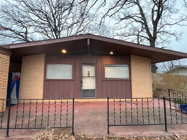 1010 Waco, Durant, OK 74701