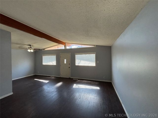 1010 Waco, Durant, OK 74701