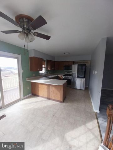 416 PINETREE CT, Pottstown, PA 19464