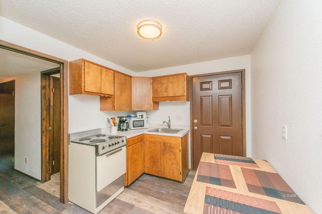 399 & 410 Lake Forest Drive, Trinity Center, CA 96091