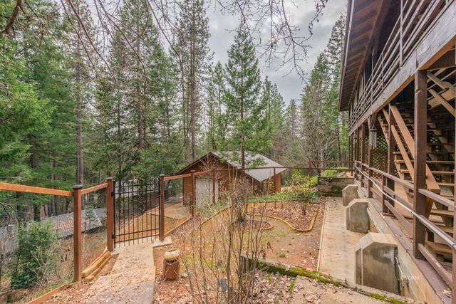 399 & 410 Lake Forest Drive, Trinity Center, CA 96091