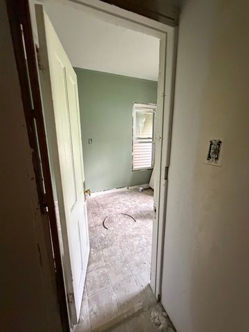 740 Charlotte Street, Davenport, IA 52803