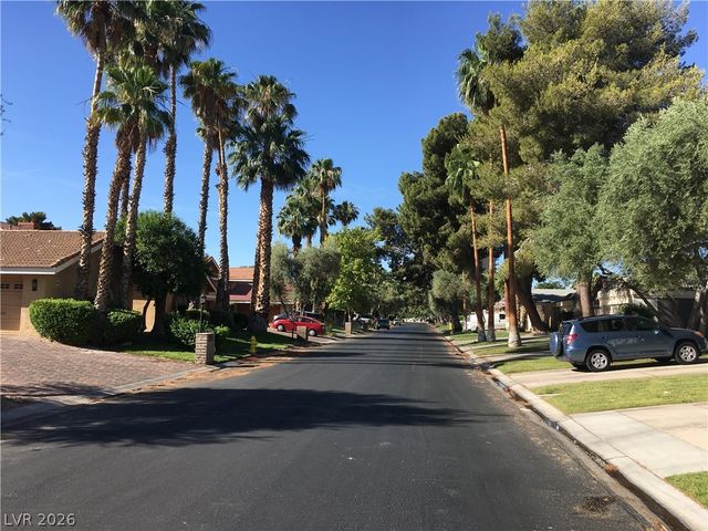 3020 Bel Air Drive, Las Vegas, NV 89109