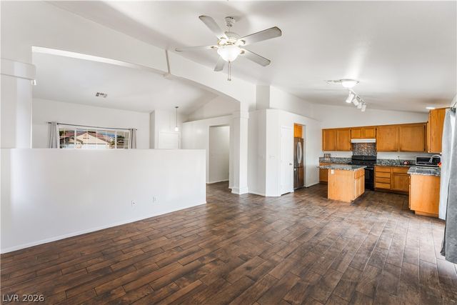 2816 Evelyn Lake Court, Las Vegas, NV 89108