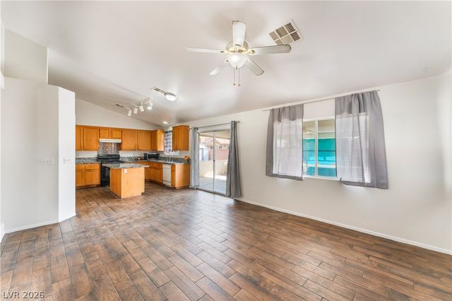 2816 Evelyn Lake Court, Las Vegas, NV 89108