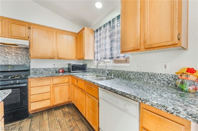 2816 Evelyn Lake Court, Las Vegas, NV 89108