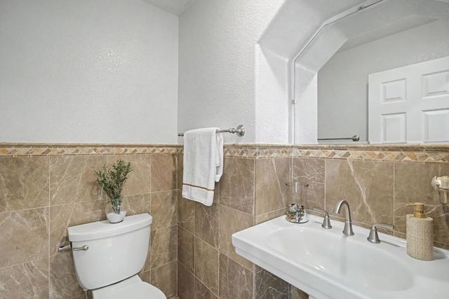 3956 Lakeside Drive, San Jose, CA 95148
