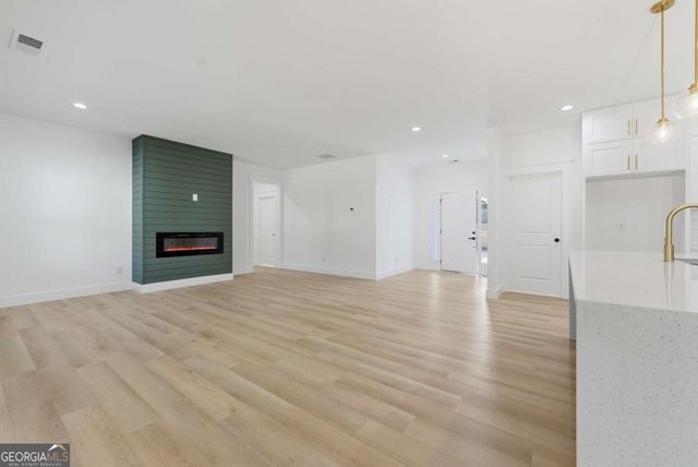 177 Summit Ridge Drive SE, Cartersville, GA 30120