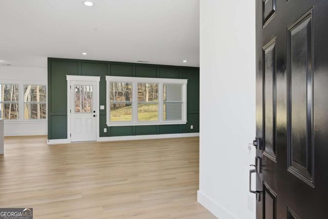 177 Summit Ridge Drive SE, Cartersville, GA 30120