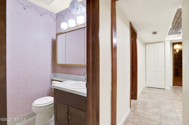 9241 WINGED FOOT Lane, Jacksonville, FL 32256