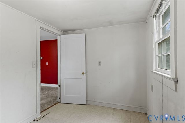 8704 Three Notch Rd, Louisa, VA 23093