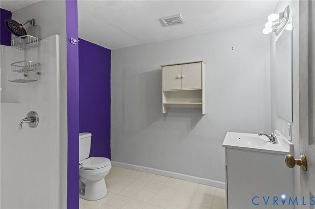 8704 Three Notch Rd, Louisa, VA 23093