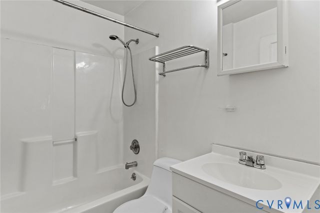 8704 Three Notch Rd, Louisa, VA 23093